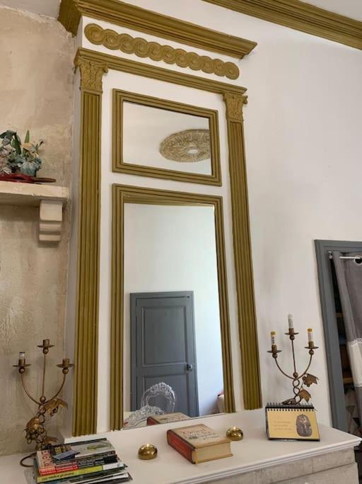 Magnifique Appartement Plein Coeur Avignon Intra-Muros Exterior photo