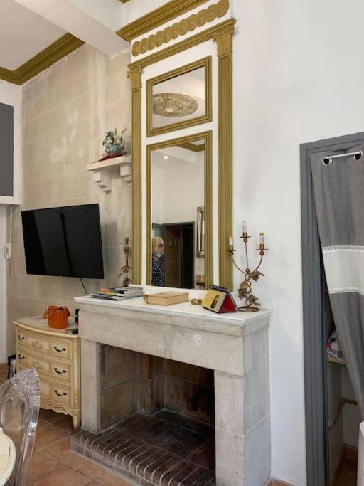 Magnifique Appartement Plein Coeur Avignon Intra-Muros Exterior photo